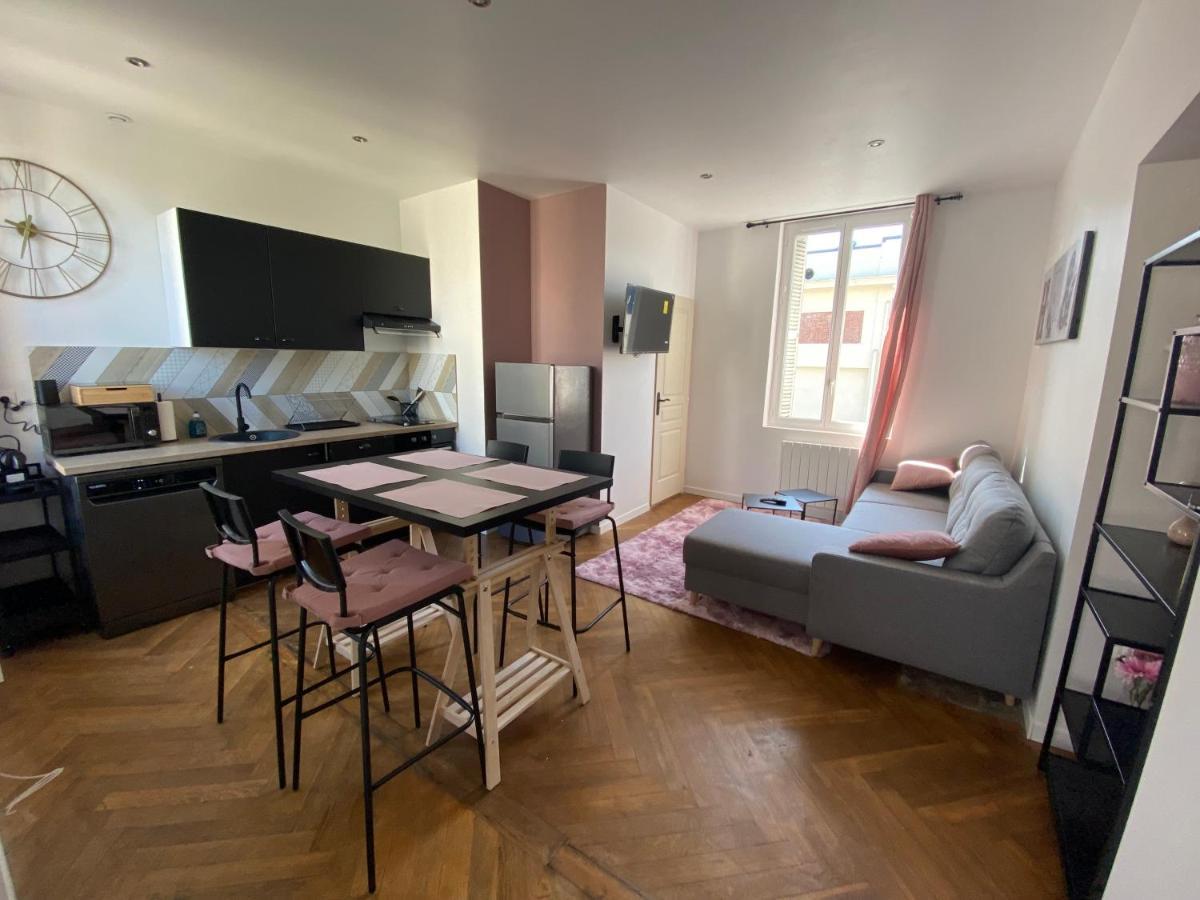 Pink Cosy Apartment Louviers Exterior photo